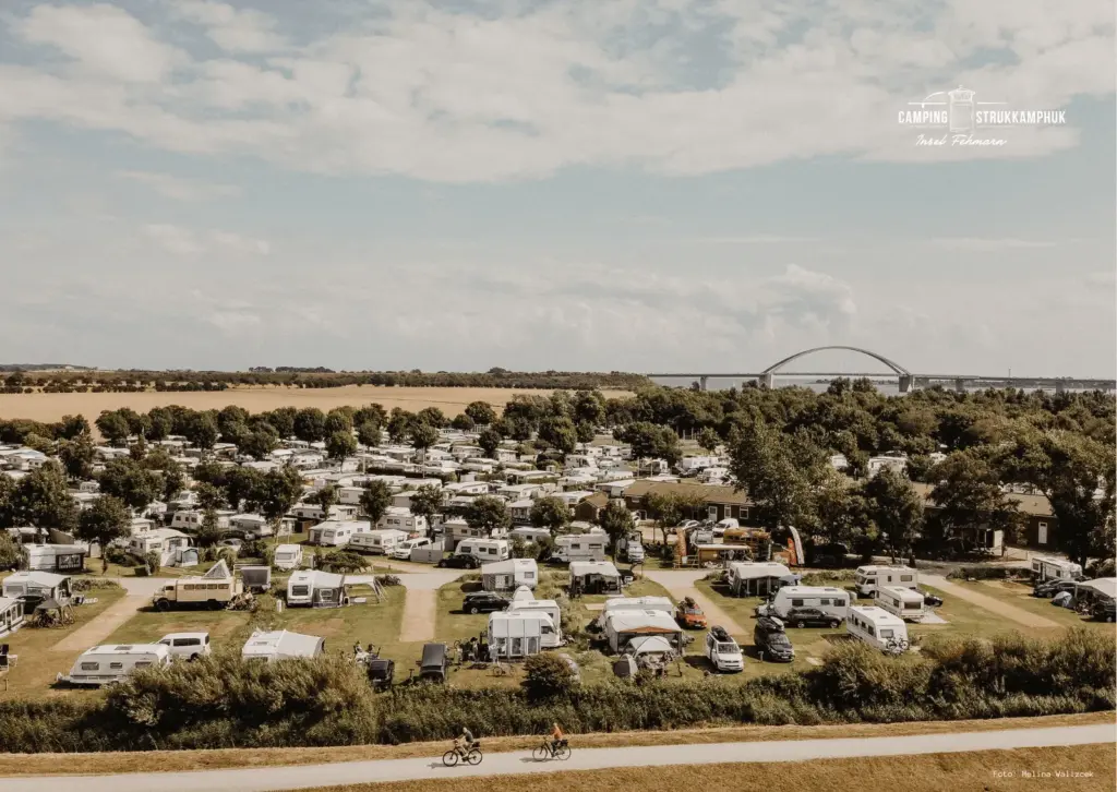 Camping Strukkamphuk_Foto Melina Walizcek_komprimiert