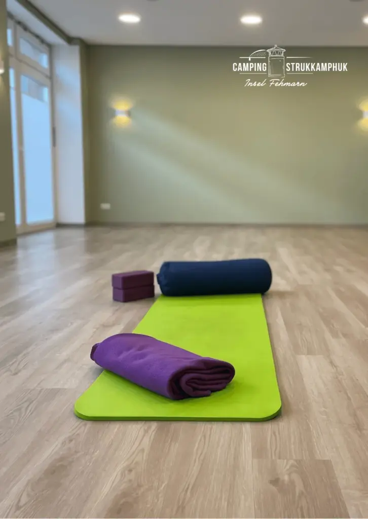 Camping Strukkamphuk_Strandbar Strukkamp_Yoga Raum_komprimiert