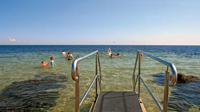 klausdorfer-strand-badetreppe