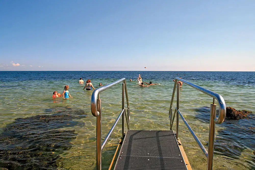 klausdorfer-strand-badetreppe