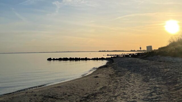 sonnenuntergang-am-strand